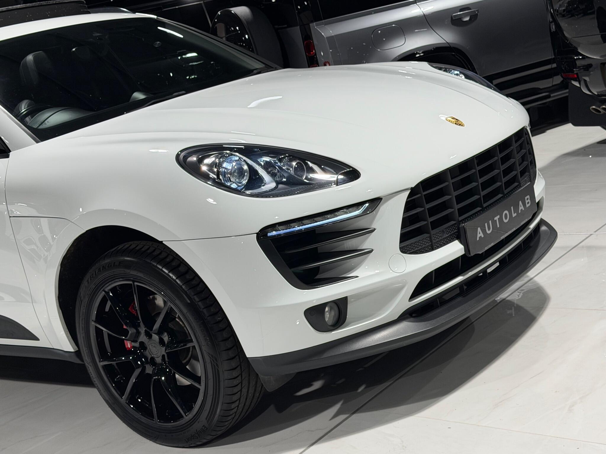 Porsche Macan 2.0T SUV 5dr Petrol PDK 4WD Euro 6 (s/s) (252 ps)